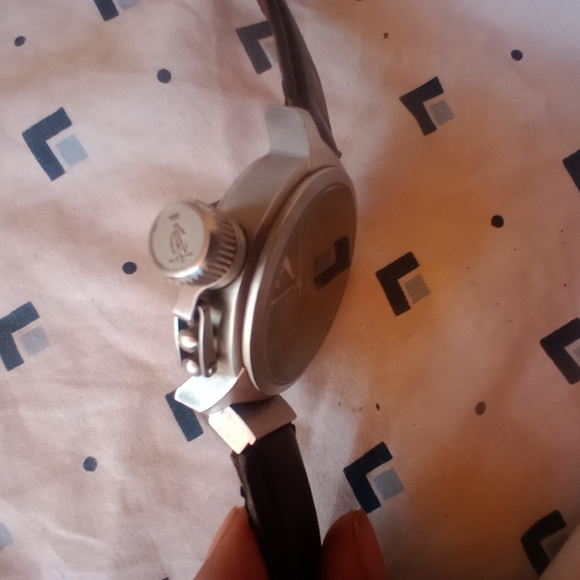 Christian Audigier Mens Silver Case "LOS ANGELES" Dial Genuine leather ETE-115 - Picture 4 of 9